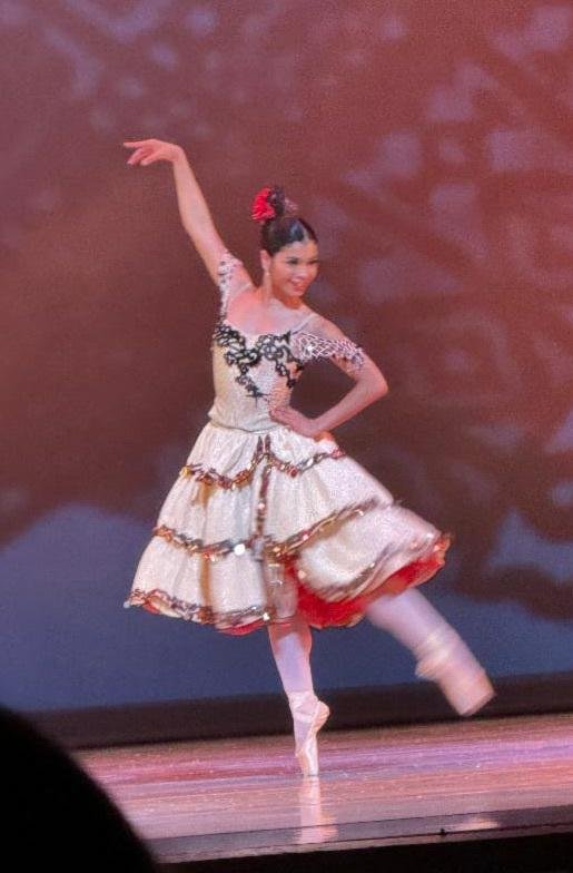 Debut as Spanish Dancer 2023.jpg