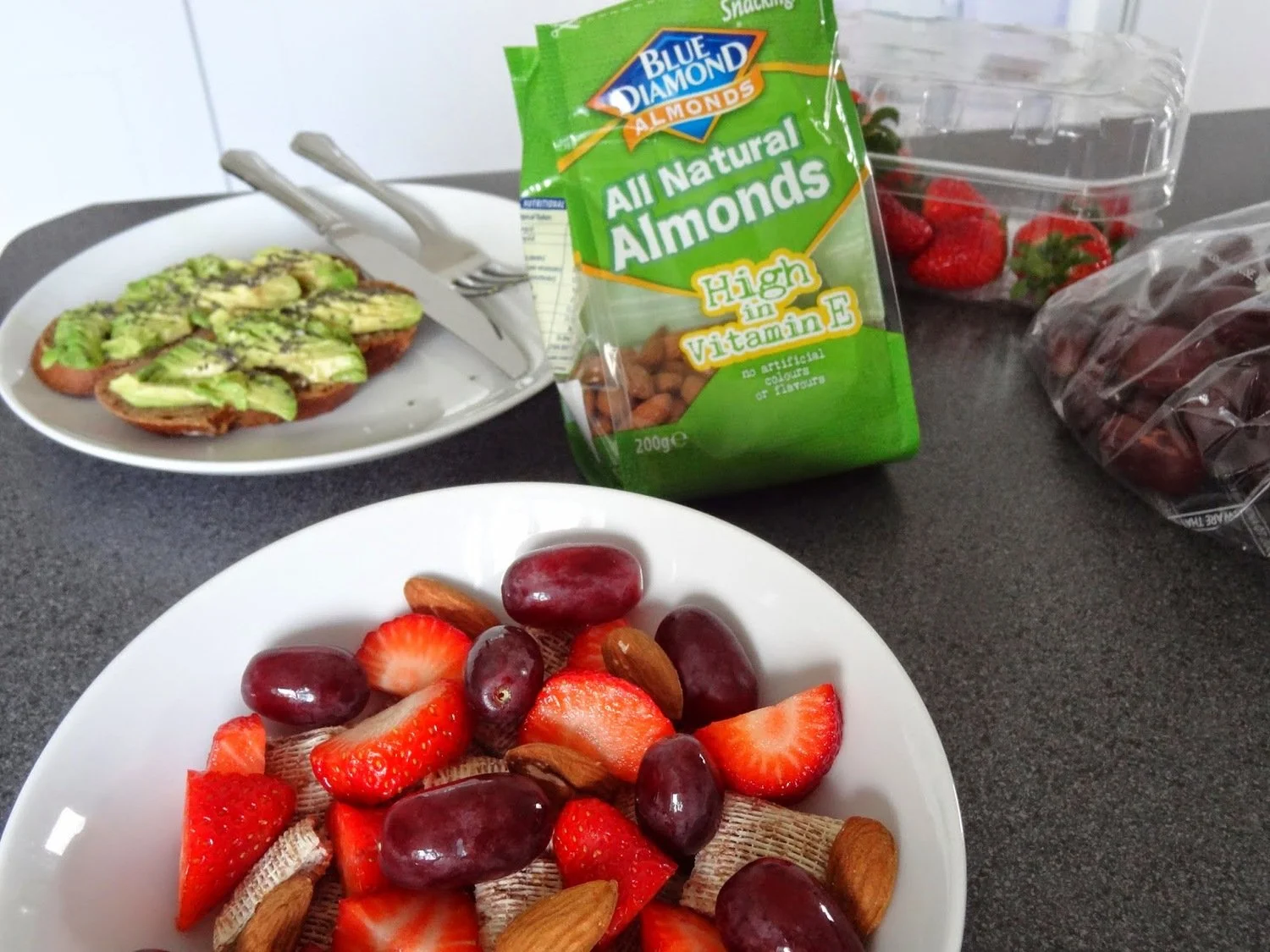 Adding Almonds + My Favourite Healthy Breakfast