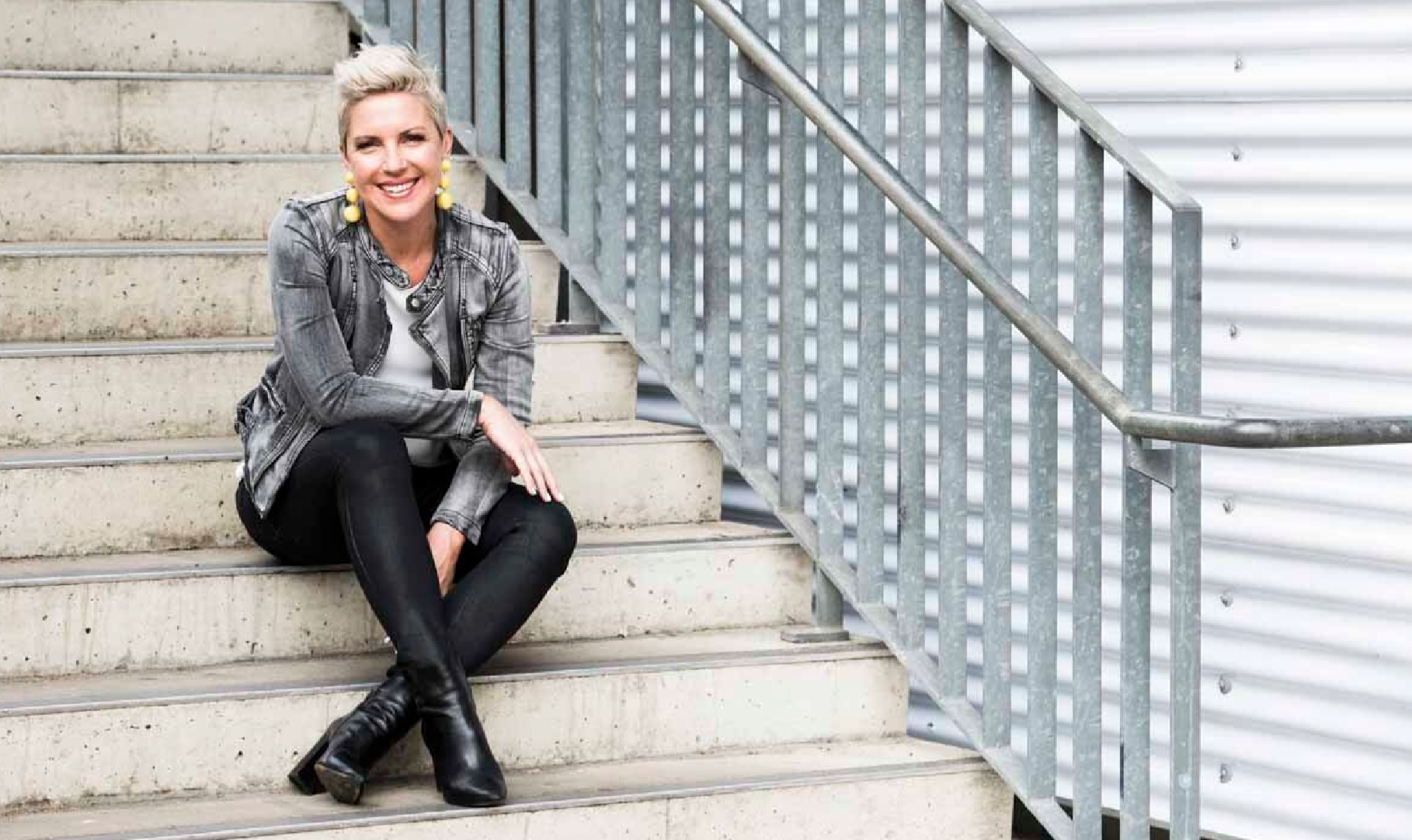"Anna's all of the awesome's rolled into one uber fun, whip-smart and stylishly stunning package! The way she injects confidence is a gift." -  Alison Hill, Psychologist, Gold Coast