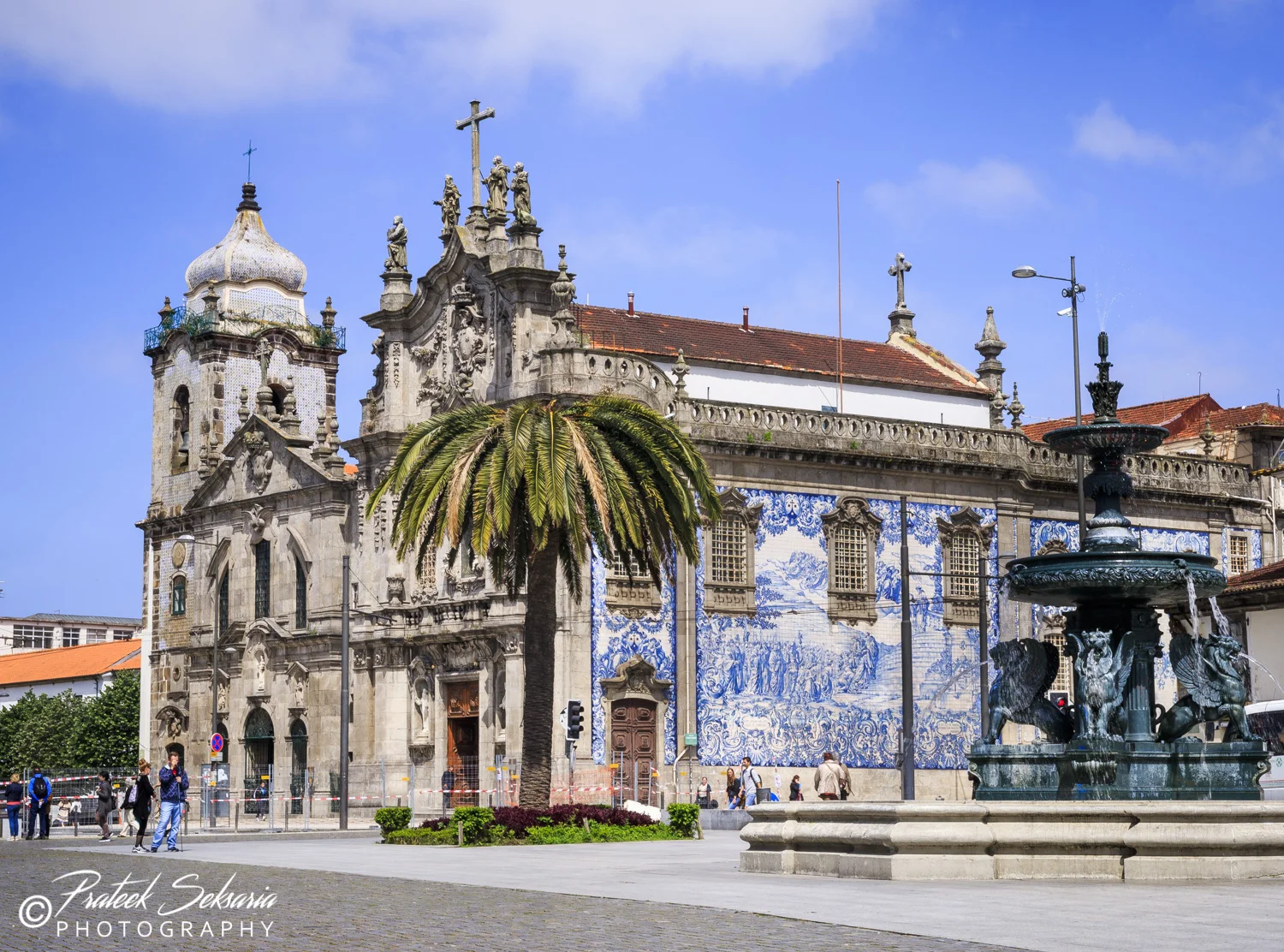 Carmo Church and the Carmelite Church (Igreja do Carmo e Igreja dos Carmelitas) 