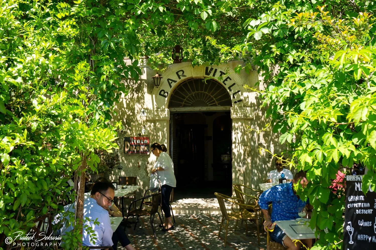 Bar Vitelli, Savoca ... "an offer he can’t refuse"