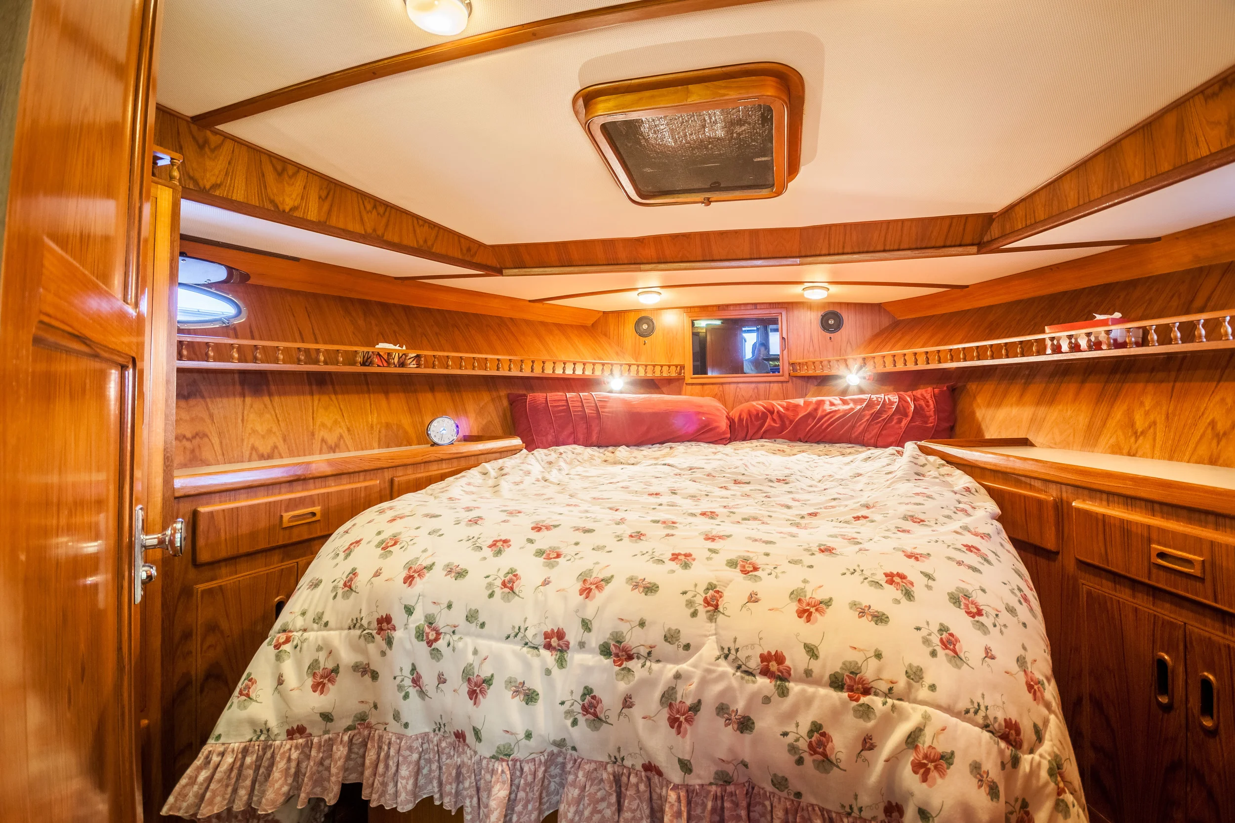 1988 President 37 Super Sedan For Sale