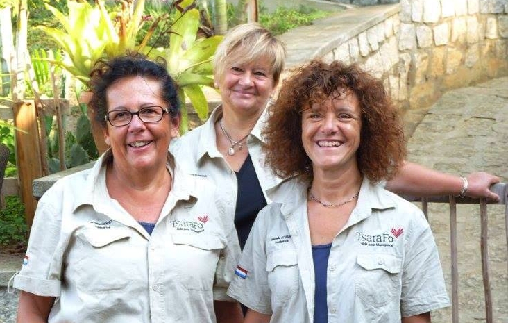 L'équipe des institutrices: Mme Brigitte Lehnert - Mme Mariette Eich-Frank - Mme Michelle Schanen