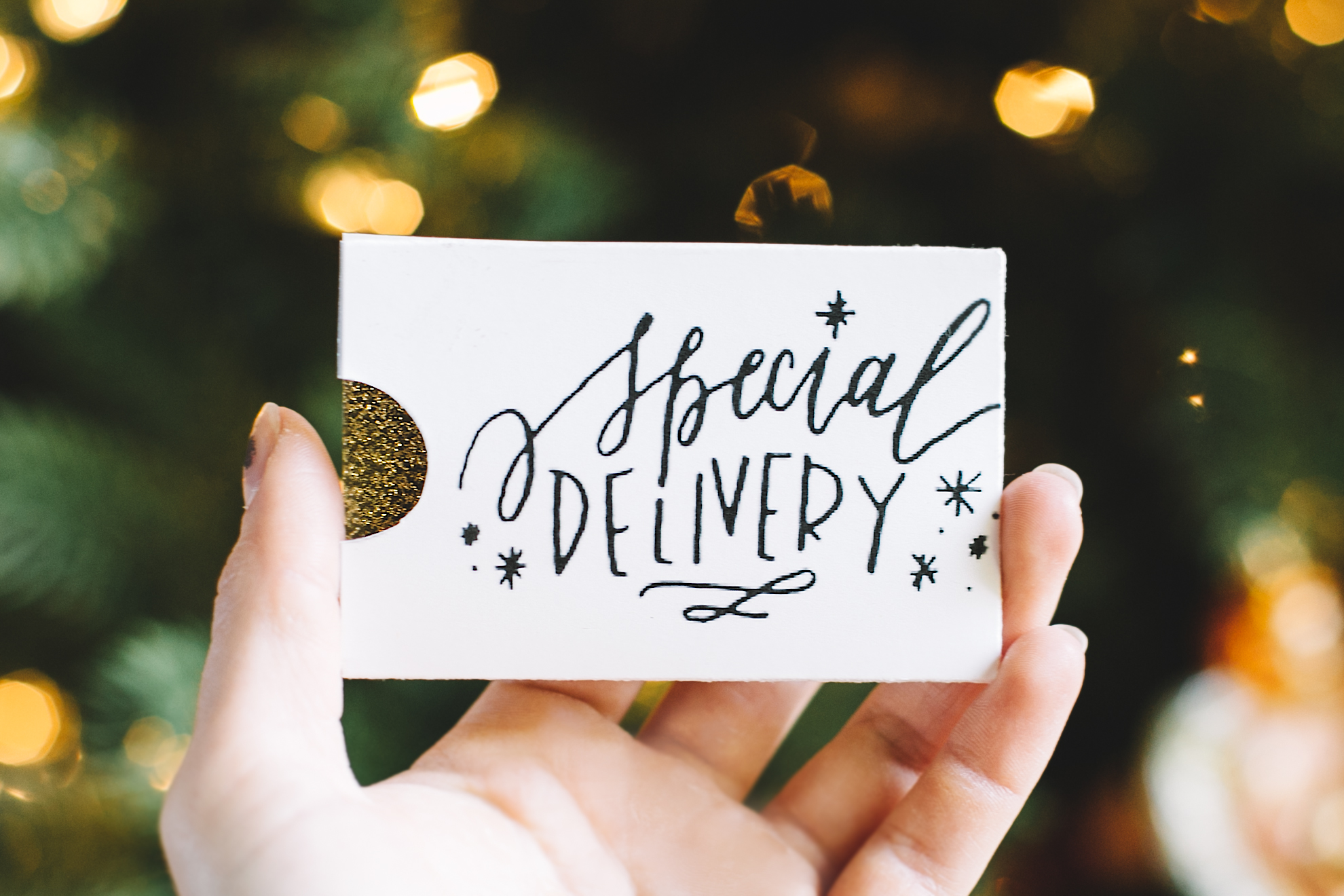 DIY Holiday Gift Card Holders from Eleven and West