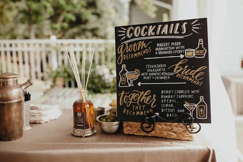 Bar Sign // Photo by Jordan Voth