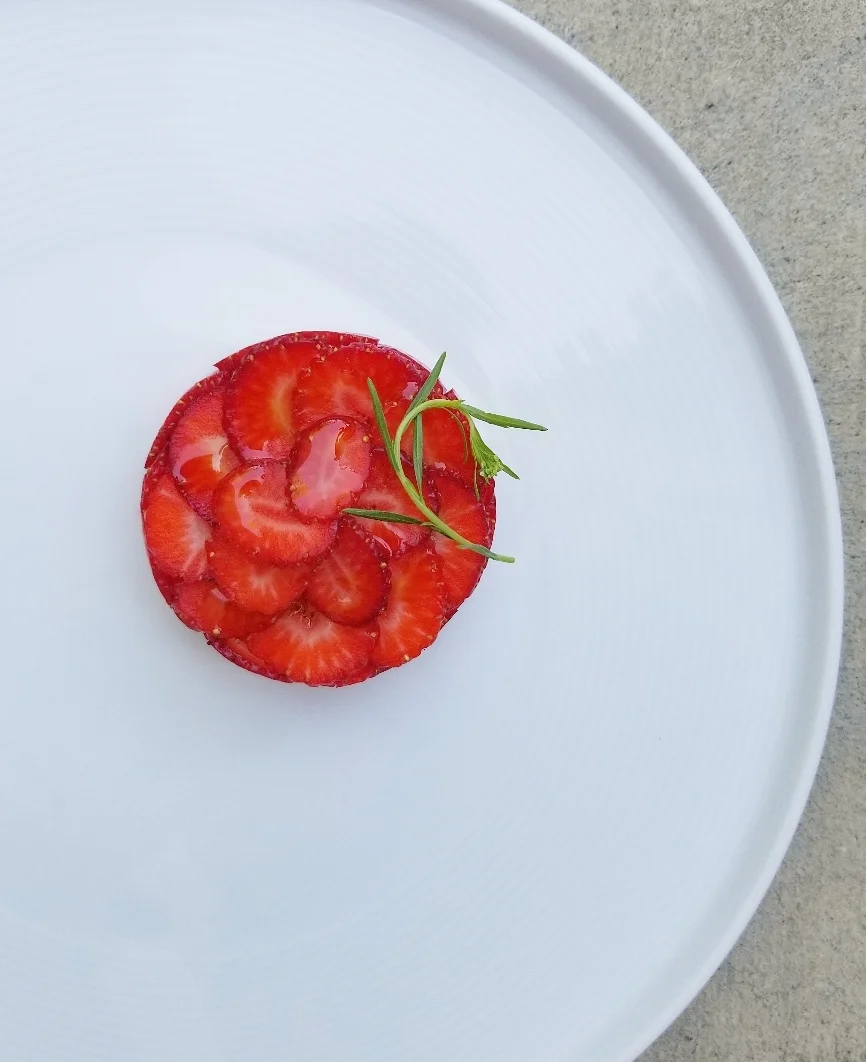 strawberry & knotweed
