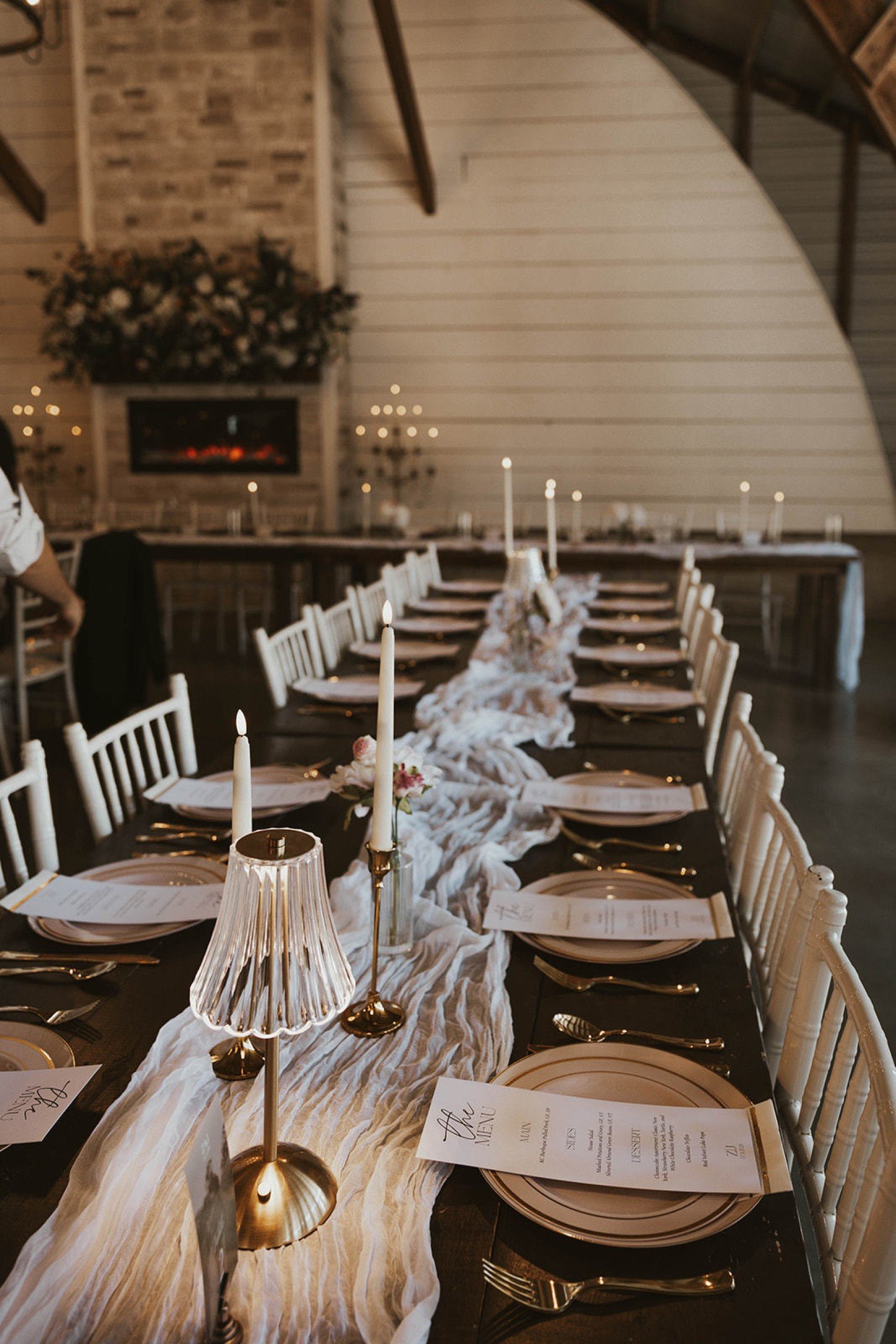 The best weddings don't happen in just one room. ✨

At The Cottage Farmhouse, every part of your day has its own beautiful setting.

🌿 A peaceful outdoor ceremony.
🥂 Cocktail hour beneath caf&eacute; lights.
🤍 Dinner inside our timeless reception 