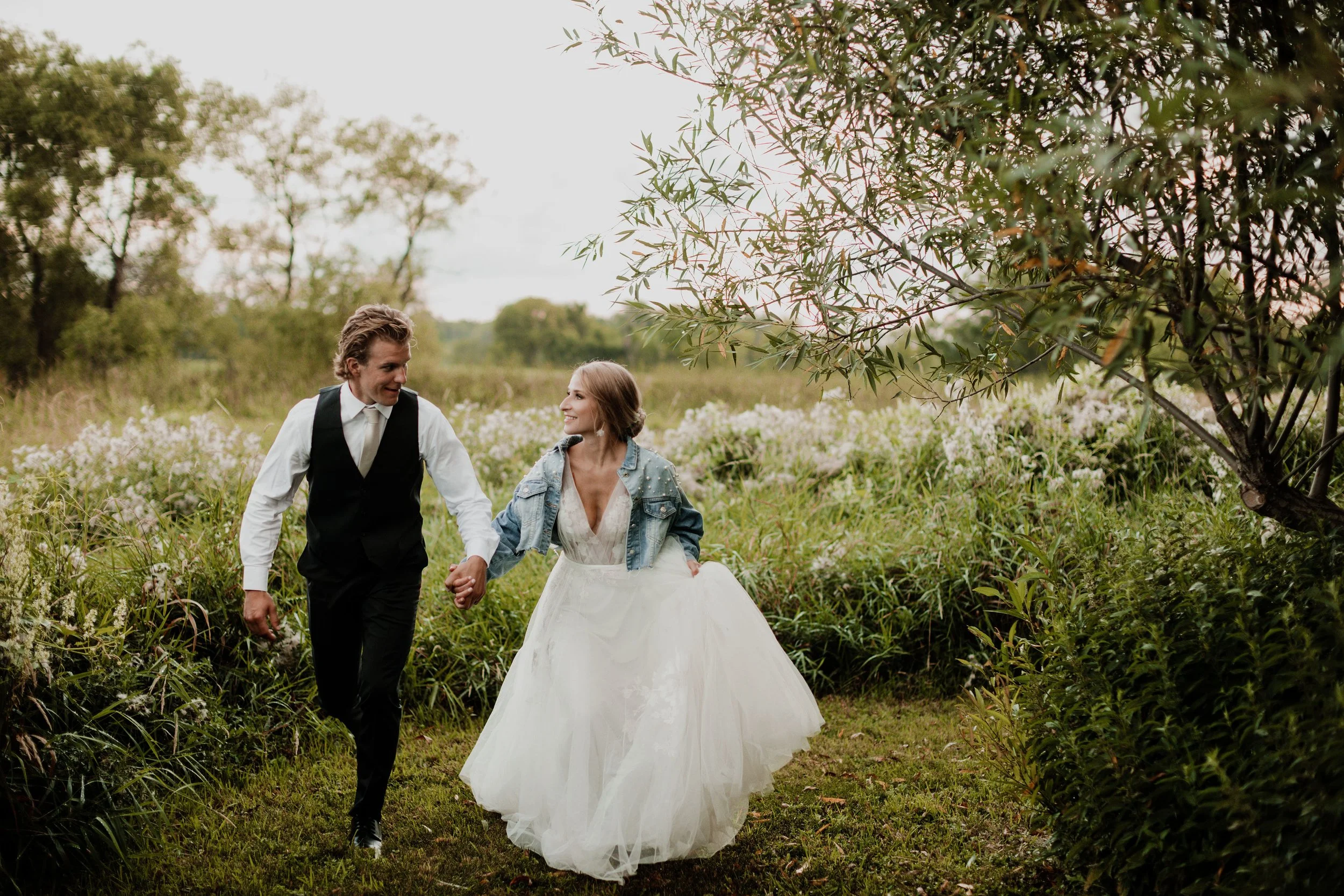 Indoor and outdoor wedding venue near Minneapolis, Minnesota