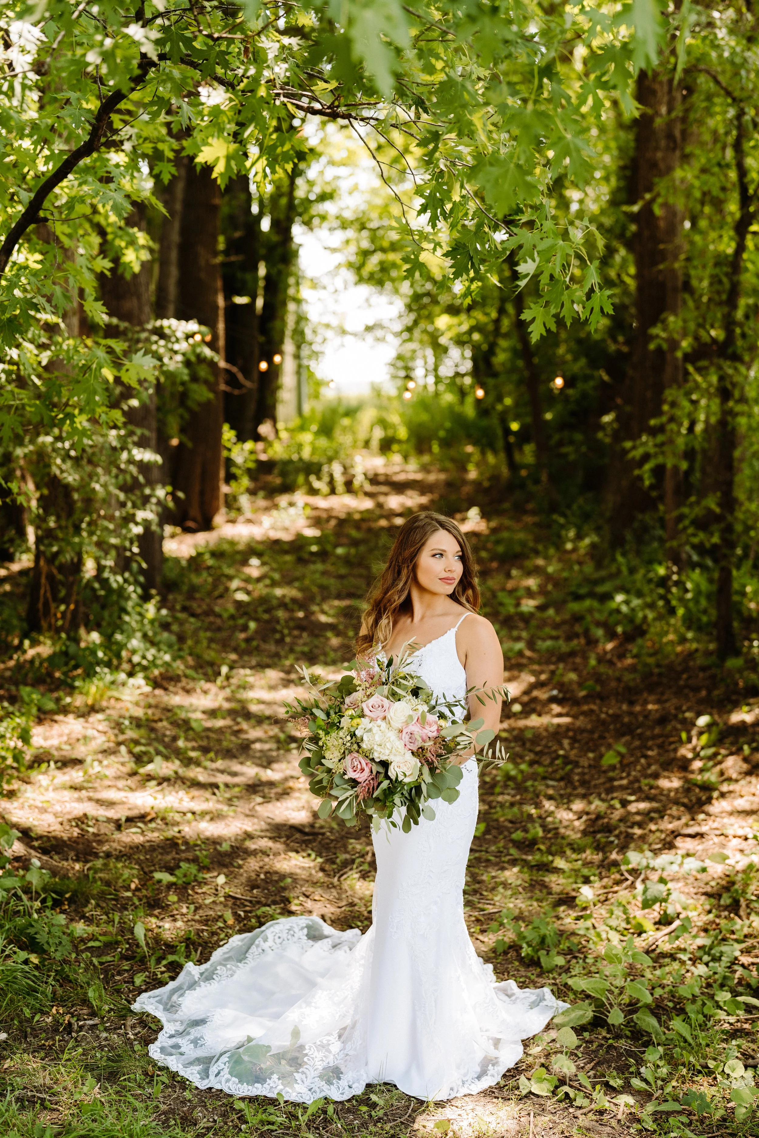 Wooded Outdoor and Indoor Wedding Venue in Minnesota