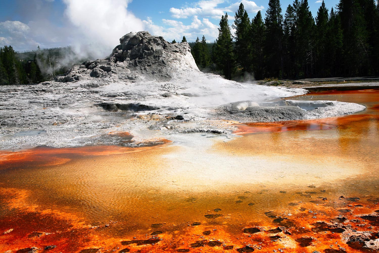 Geyser Pool Yellowstone