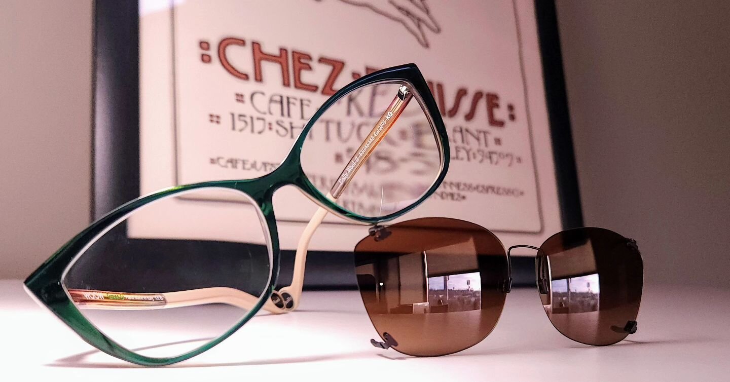 Our first clip of the week for 2024 goes to this gorgeous Polarized Brown Illusion Clip in Chocolate. It's exquisitely matched with this Woow frame! 

#clipoftheweek #1stclipoftheweek #2024 #happynewyear #firstpostof2024 #cliponsunglasses #clipons #e