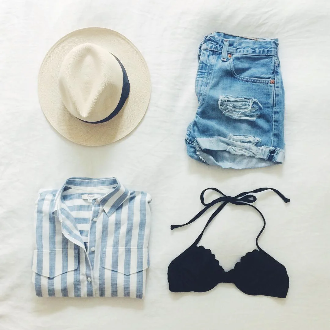 What a perfect outfit for the beach! Found Here.&nbsp;