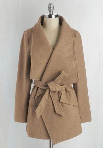 Large Lapel Jacket In Tan