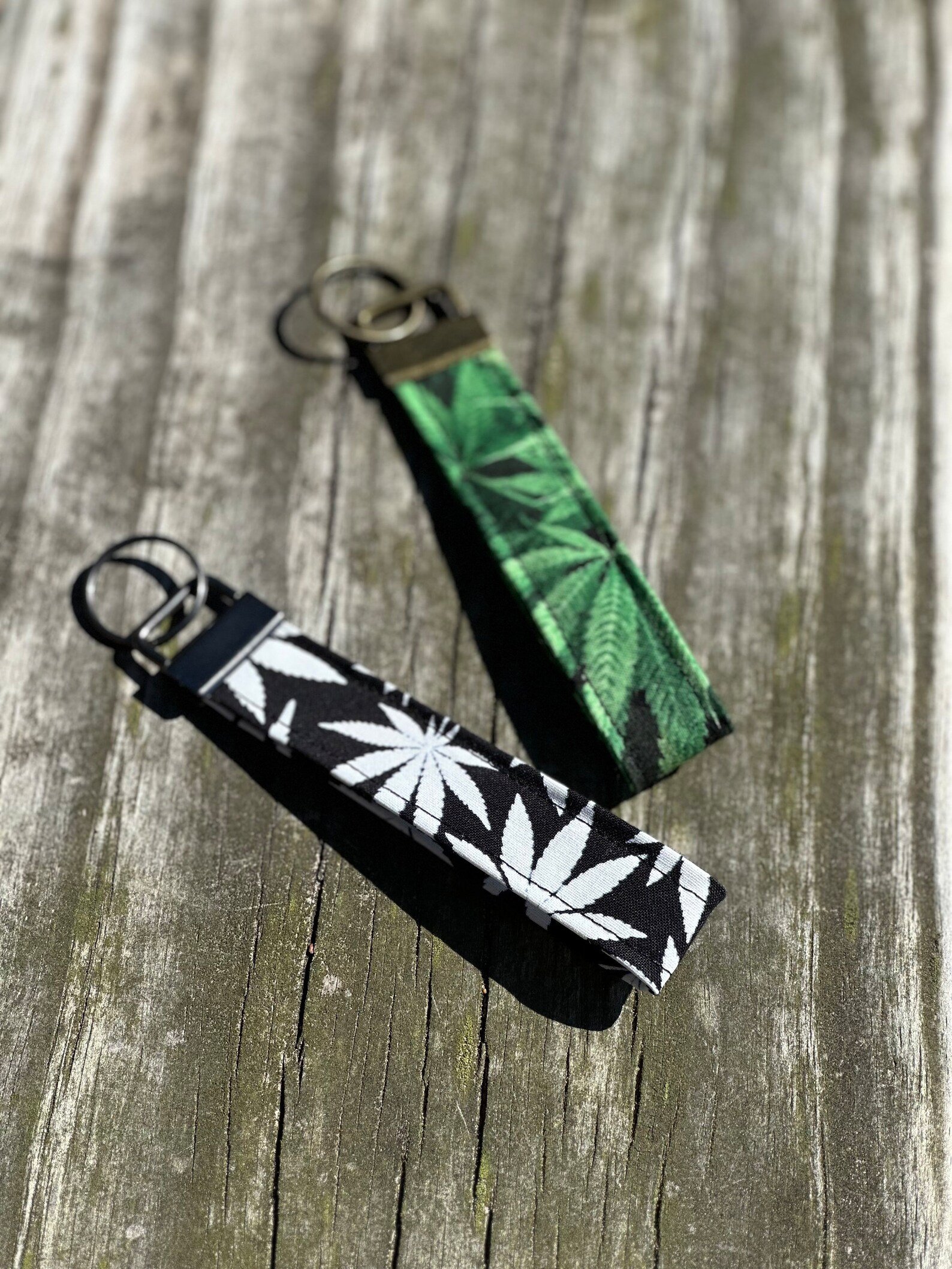 Green Leaf Keyfob3.jpg