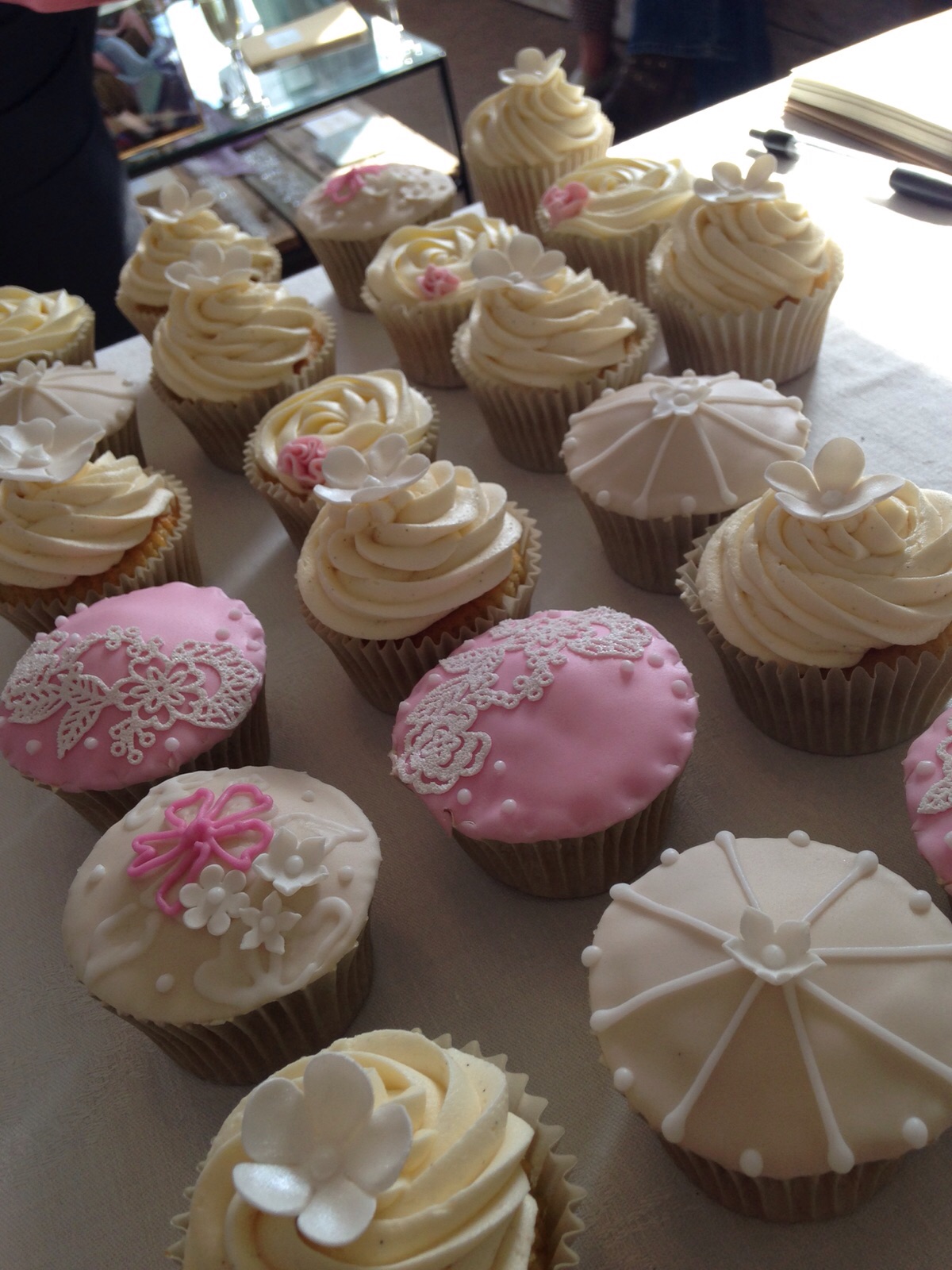 www.clairemakescakes.co.uk