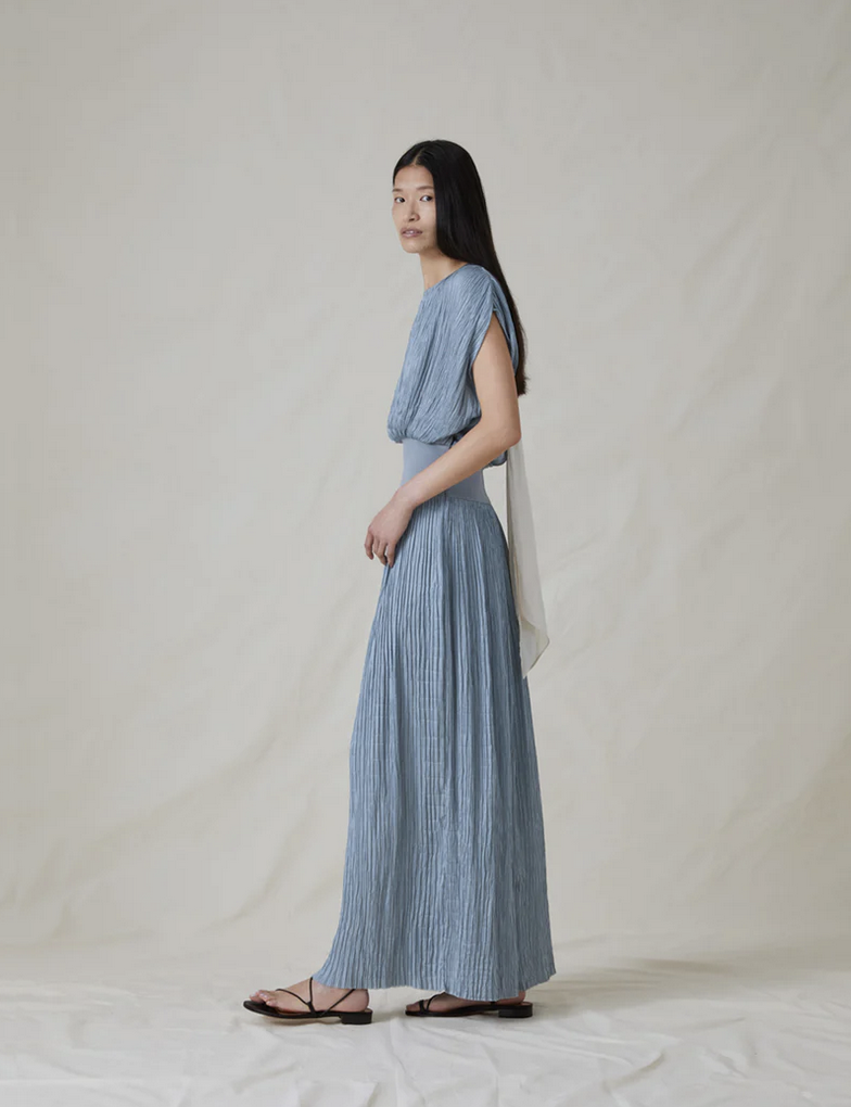 attersee_crinkled dress sky_side .png