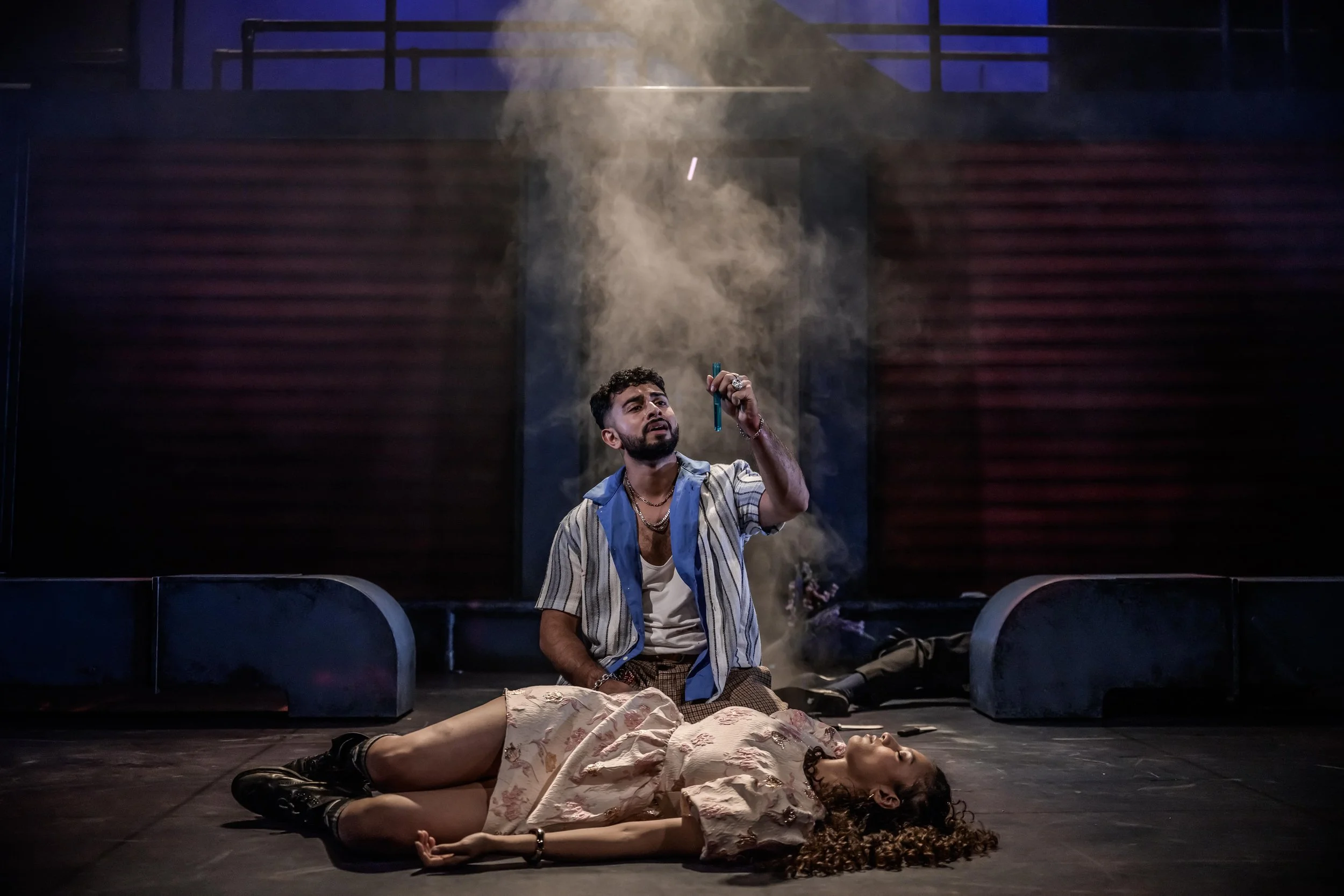 Romeo&Juliet_StratfordEast_SadlersWells_ProductionPhotography_CharlieFlint_CharlieFlintPhotography_2025-347-min.jpg