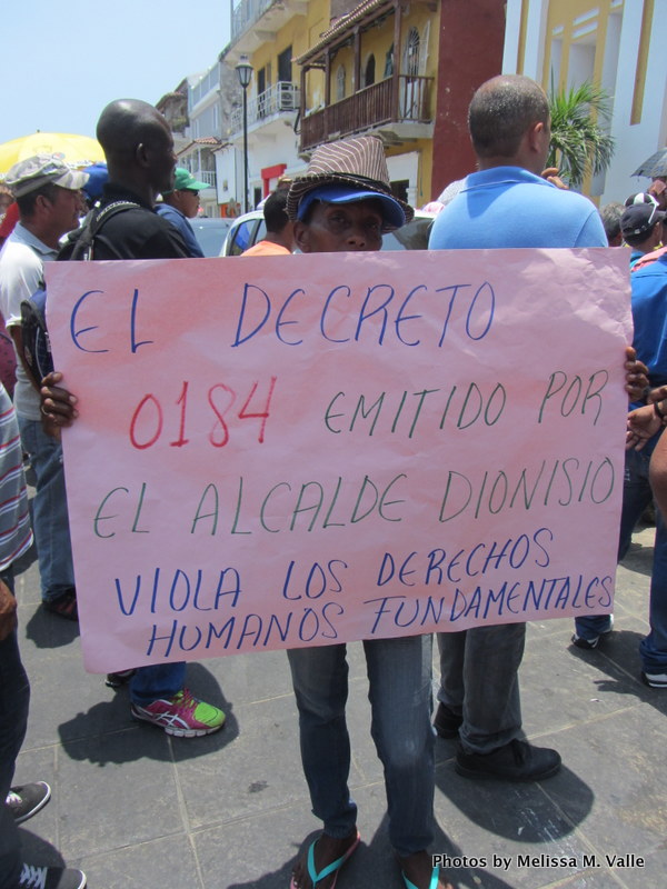 4.28.14 Vendedores ambulantes protest (44).JPG