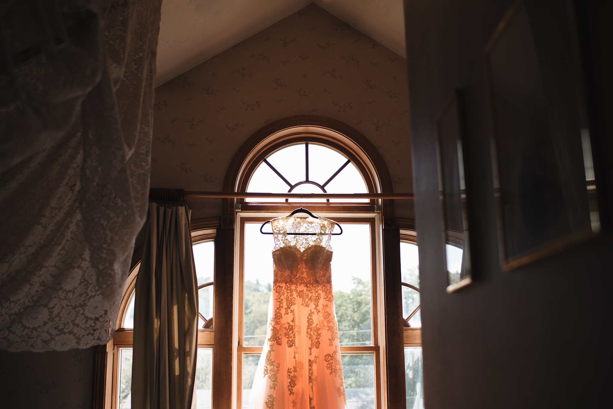 peach-wedding-dress.jpg