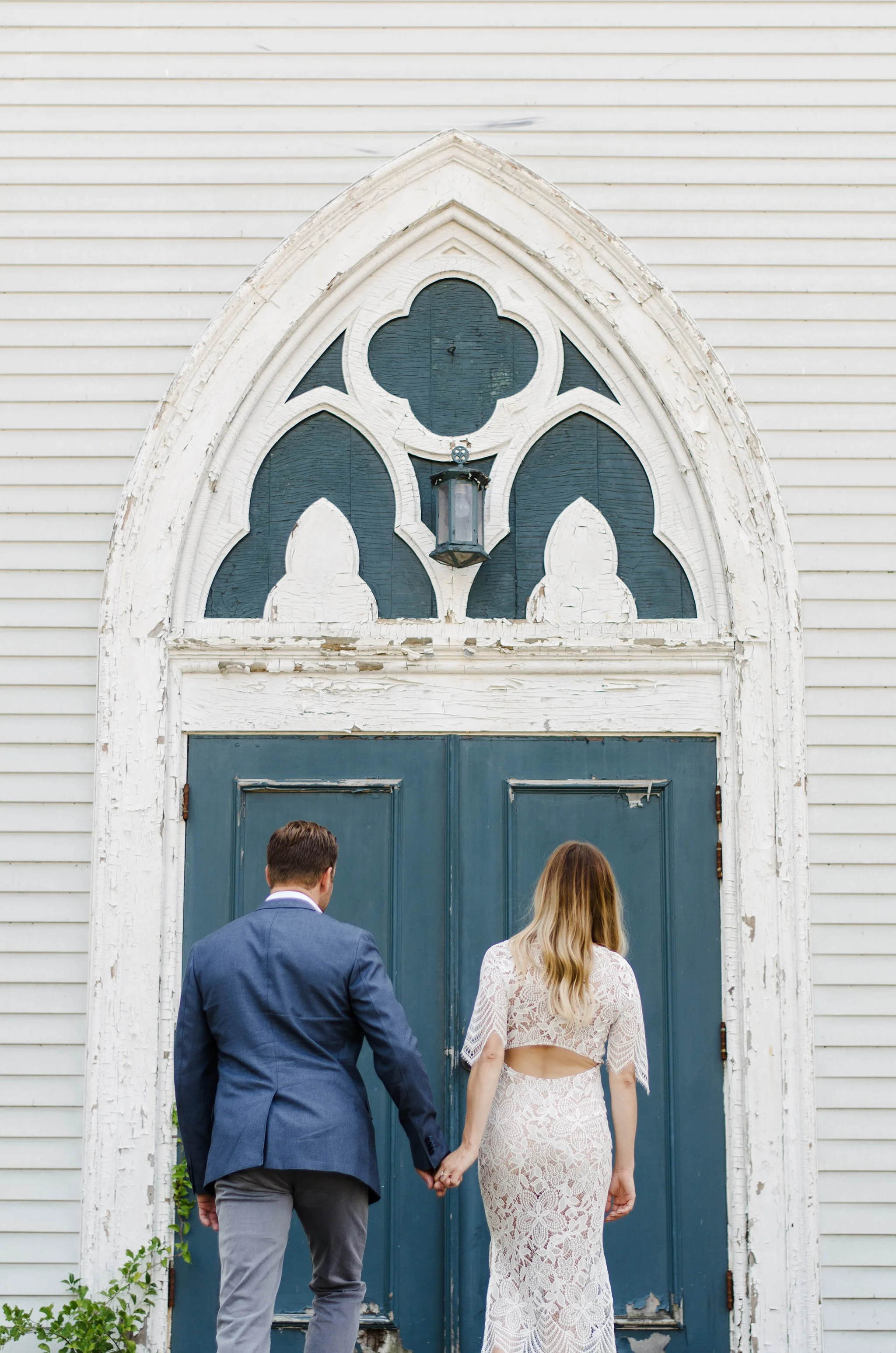 abandoned-church-engagement.jpg