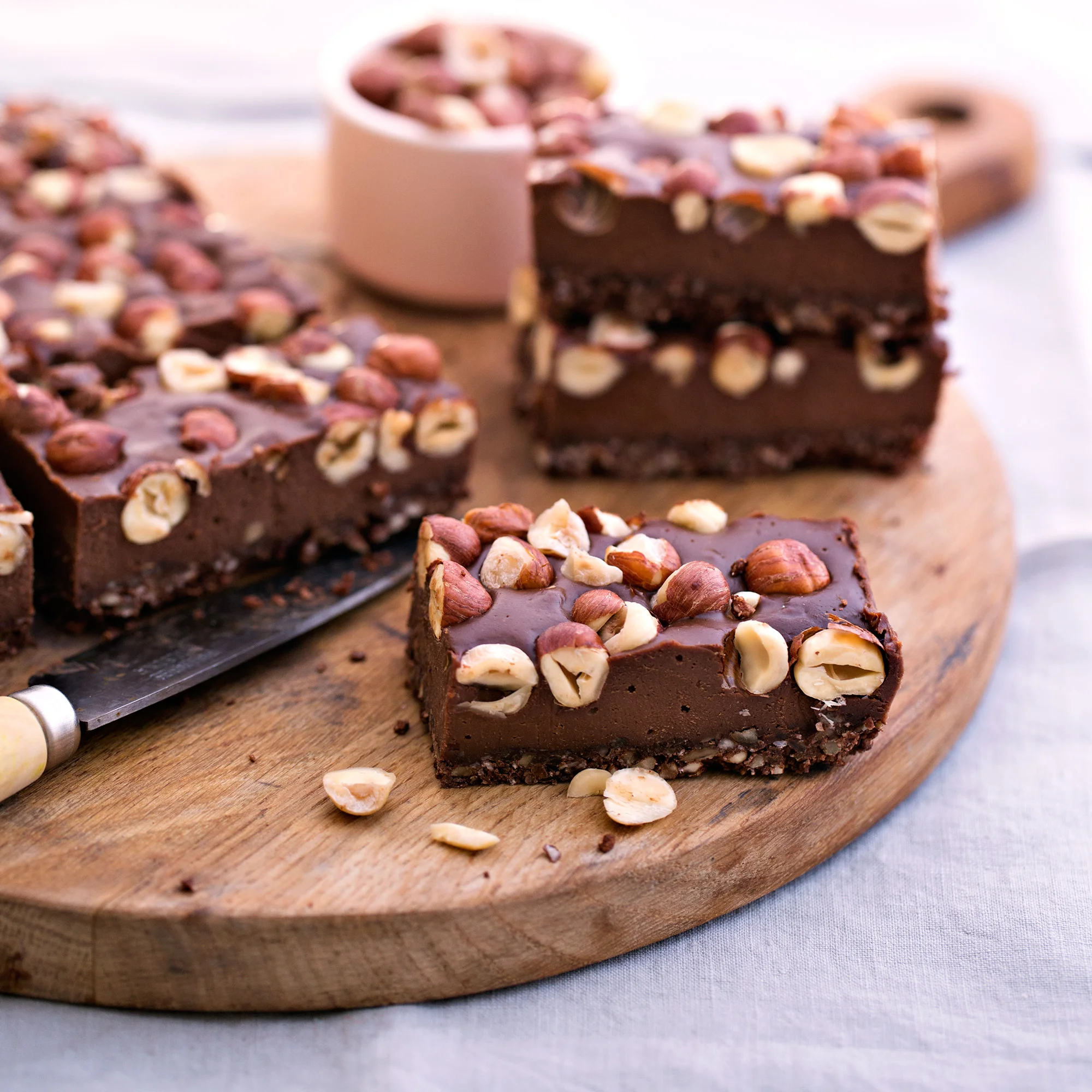 HAZELNUT & CACAO SLAB - vegan, plant based, dairy free, gluten free, raw, little bird organics, the unbakery, megan may, whole foods, easy, chocolate, sweet, natural, recoveringraw.com, recoveringraw 