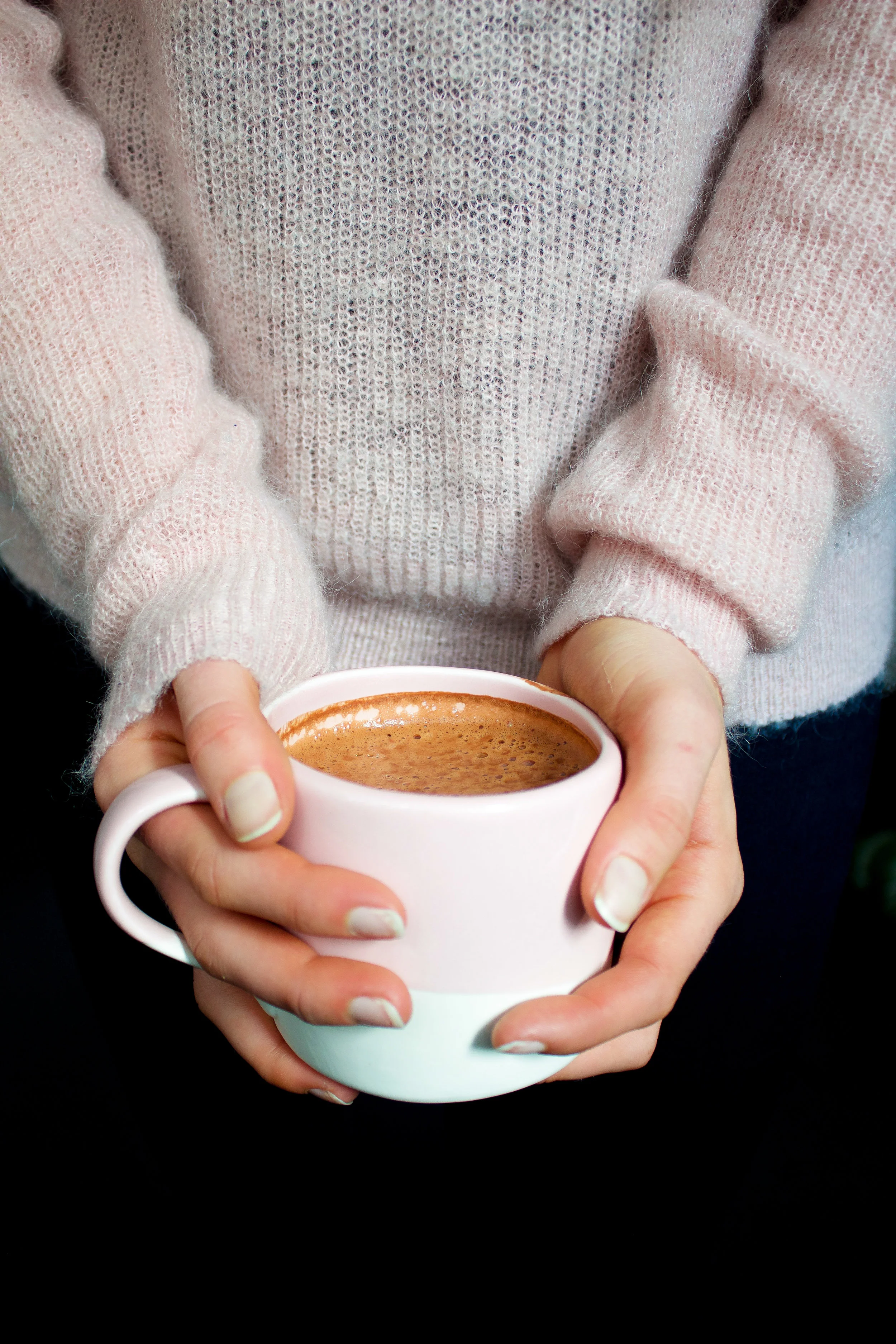 reishi hot chocolate, latte, healthy, sugar free, vegan, dairy free, recipe, recovering raw