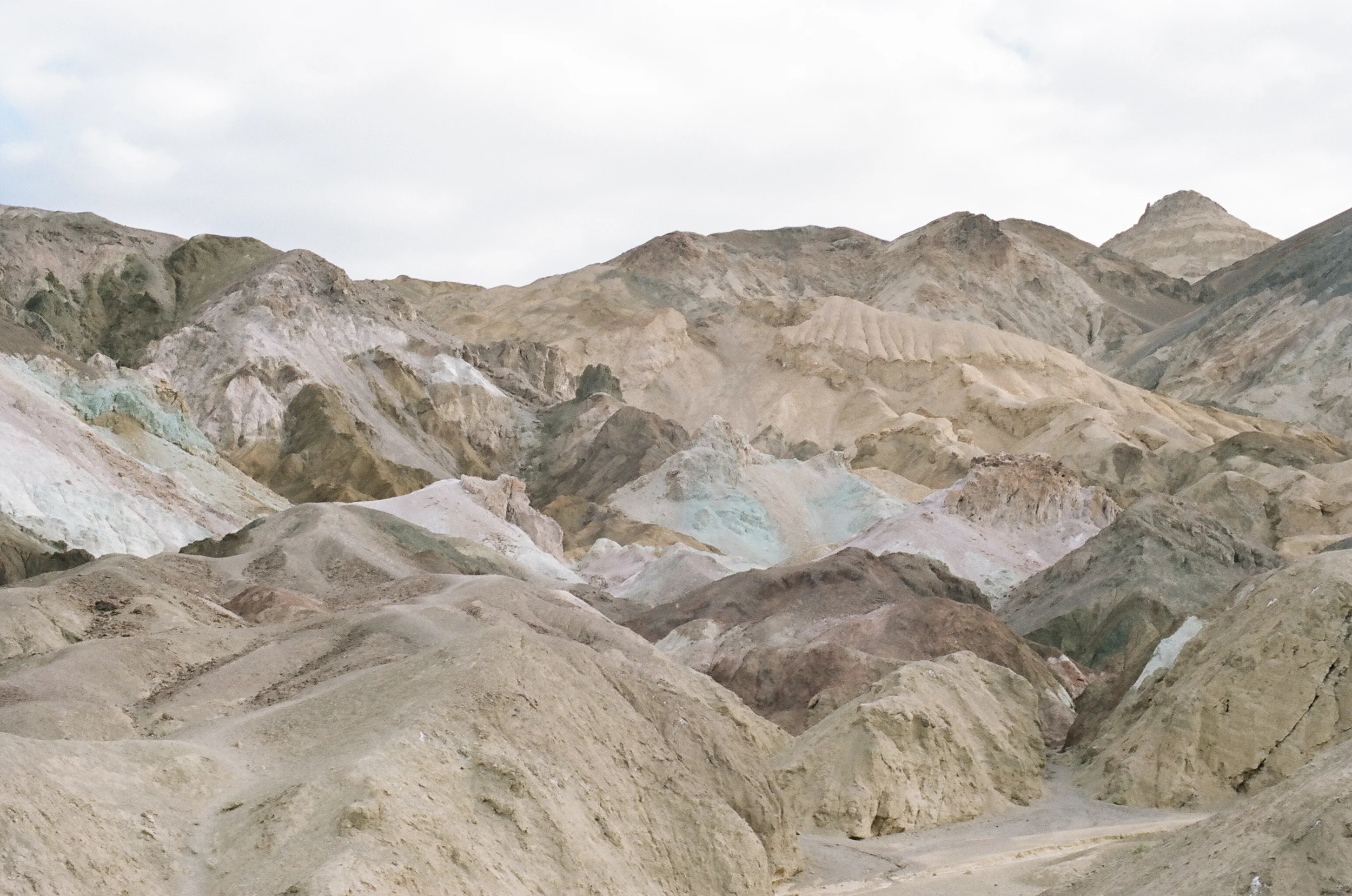 Artist's Palette's colors come from the oxidation of different metals within the rocks