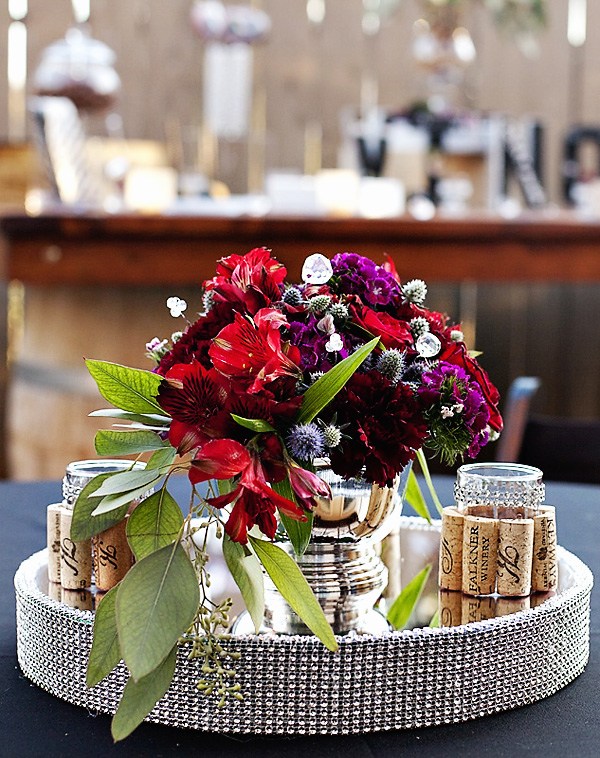 hostess-with-the-mostess-burlap-bordeaux-wine-tasting-party-feature1.jpg