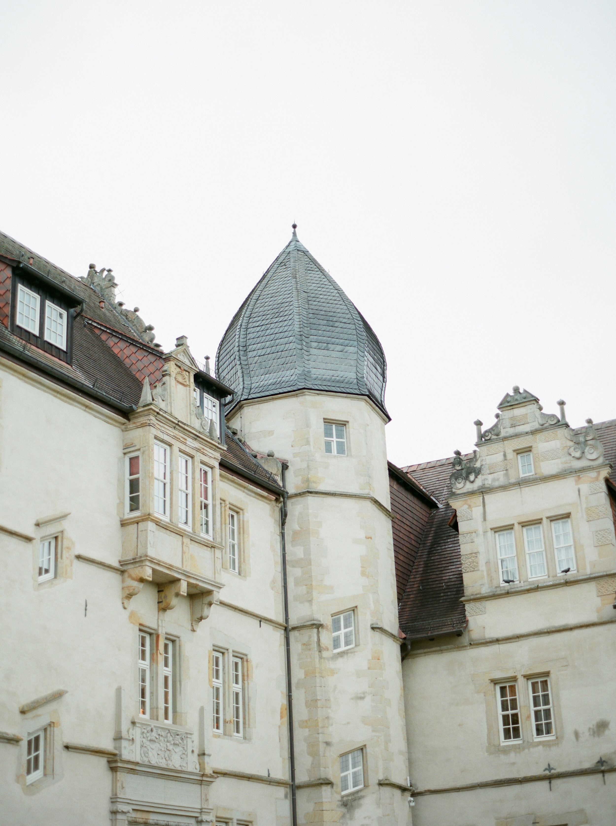 KatjaScherlePhotographs_MuenchhausenCastle_001.JPG