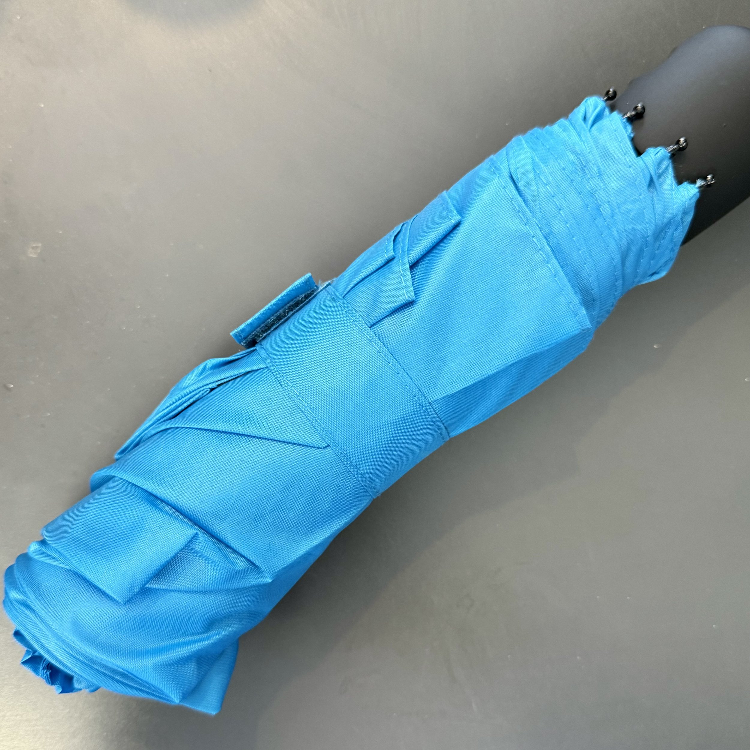 Midtowne Umbrella Blue.jpg