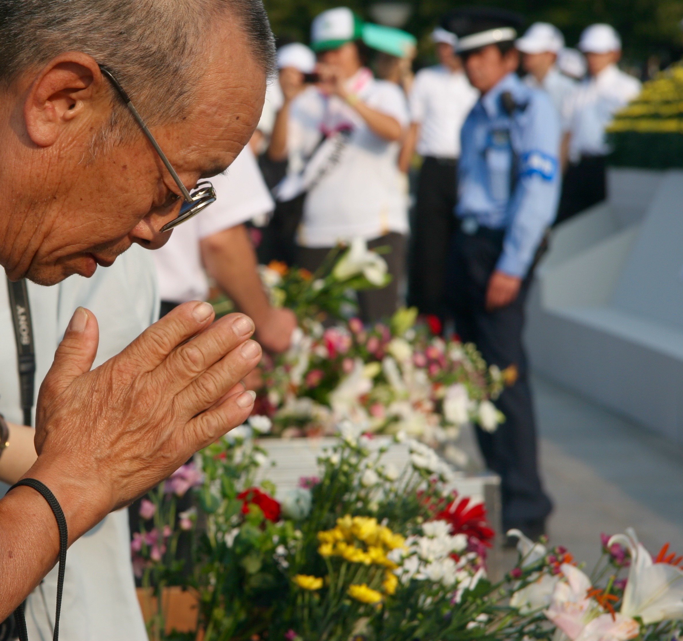 Wishes and prayers at the cenotaph