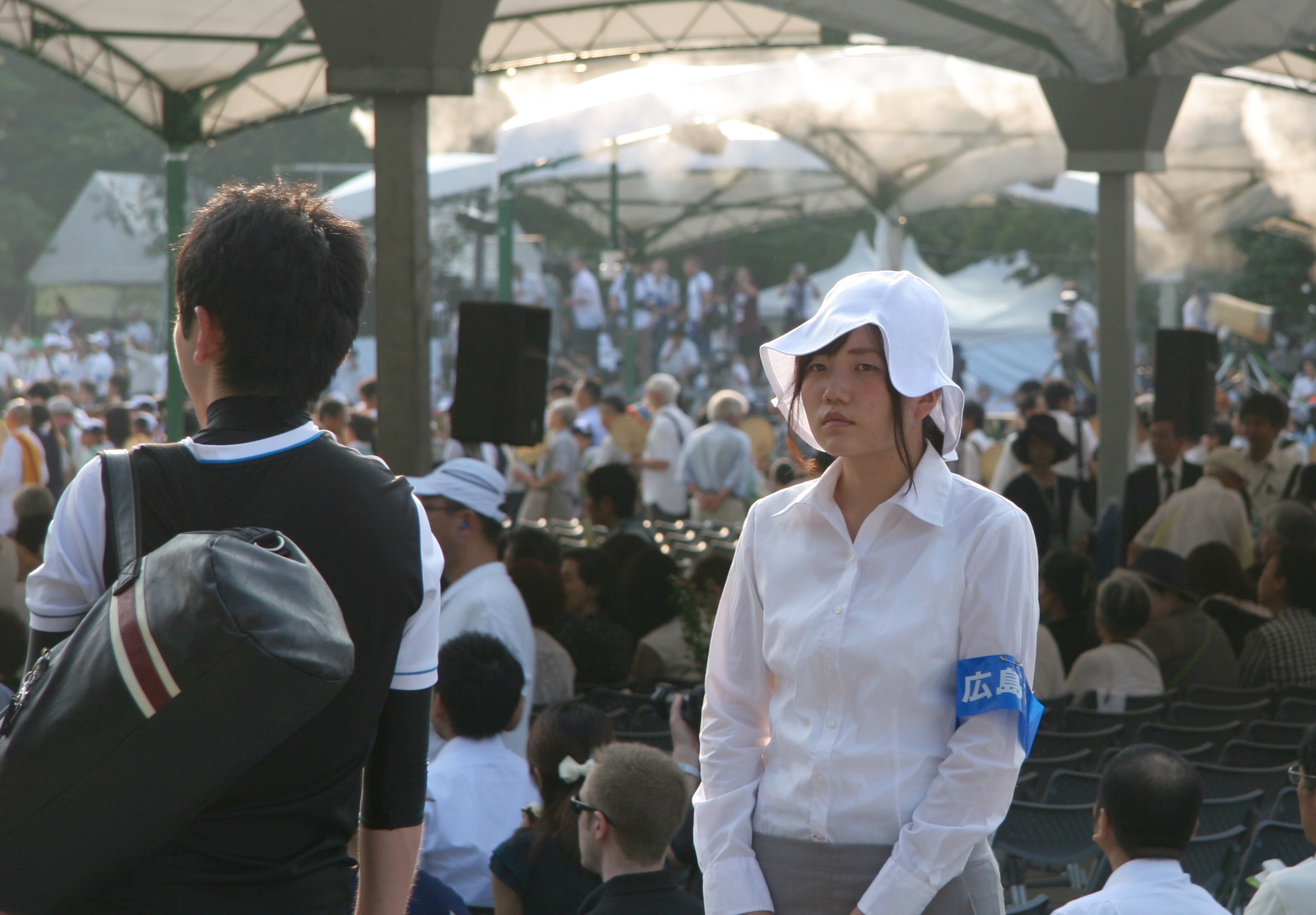 It was an extremely hot day - volunteers tried to help attendees beat the heat by distributing frozen hand towels and ice water