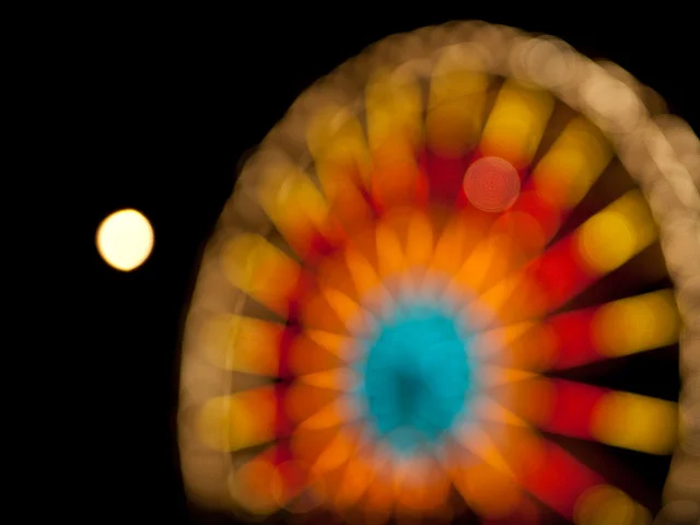RaysofNight_0001_Layer Comp 2.jpg