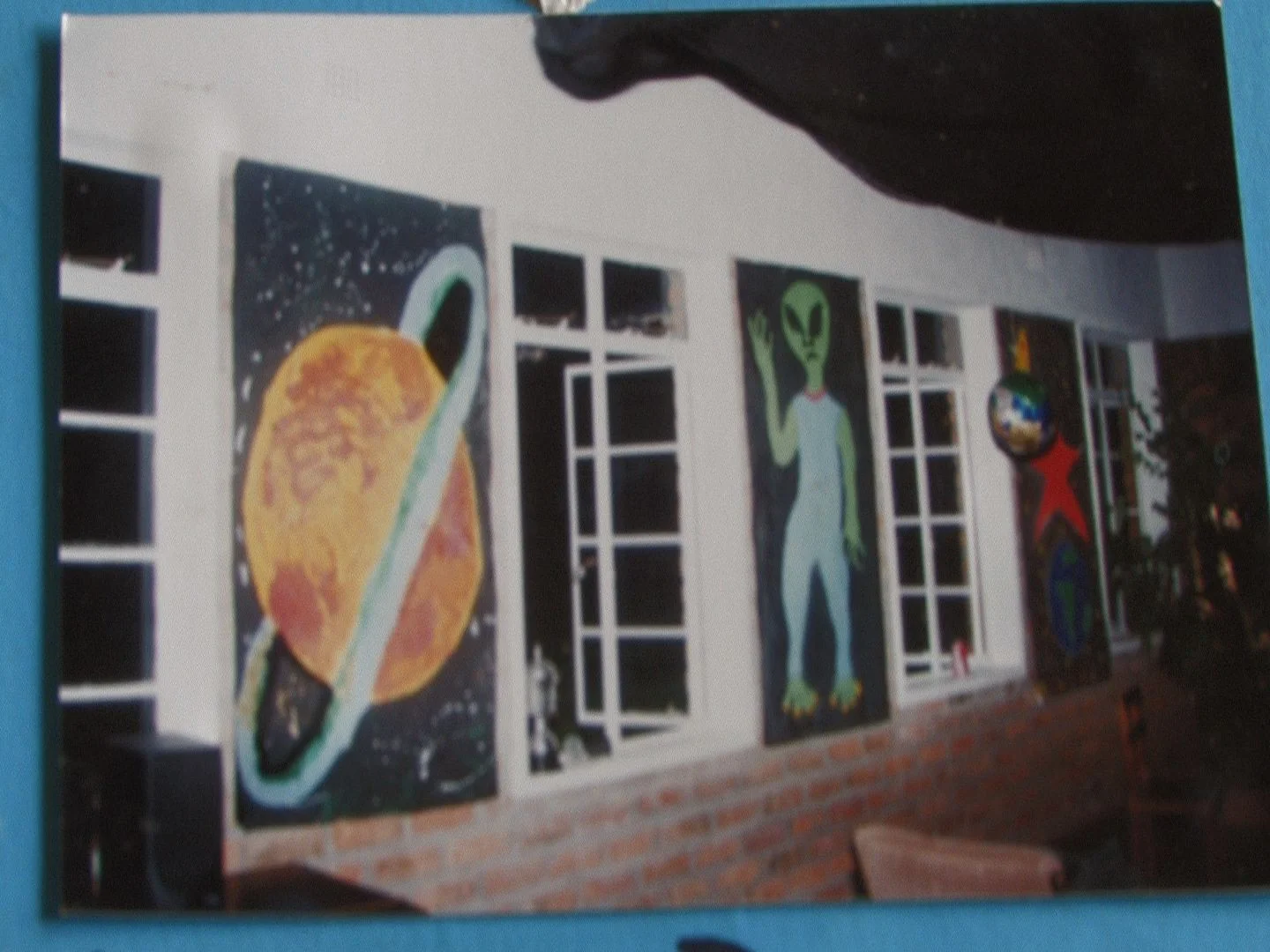 A Wall in the Ariel School in 1994