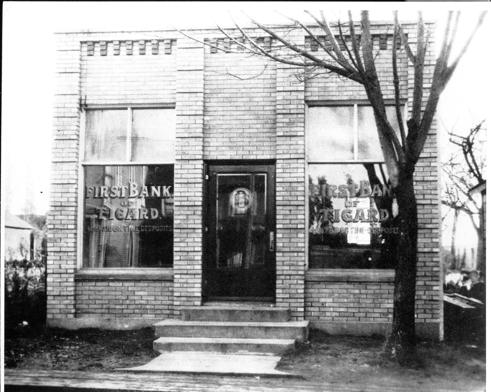 First Bank of Tigard 1920.jpg