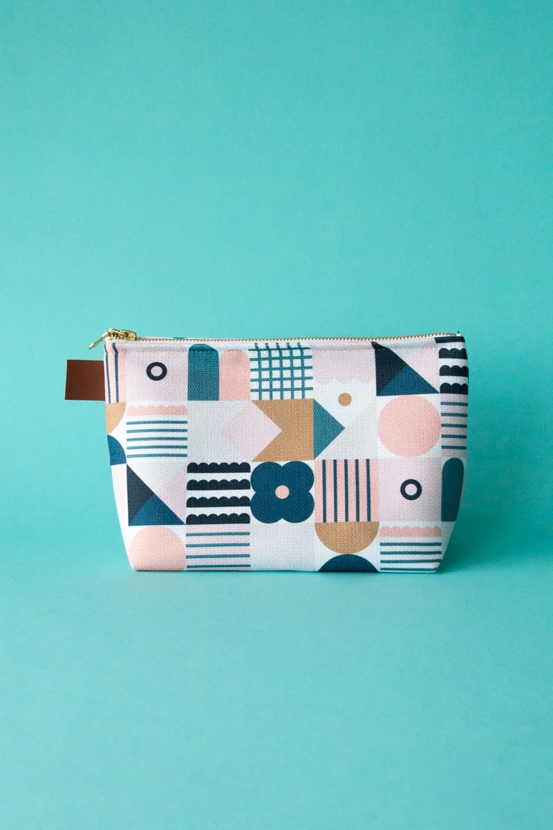 LEMONNI-Pouch-2210211.jpg