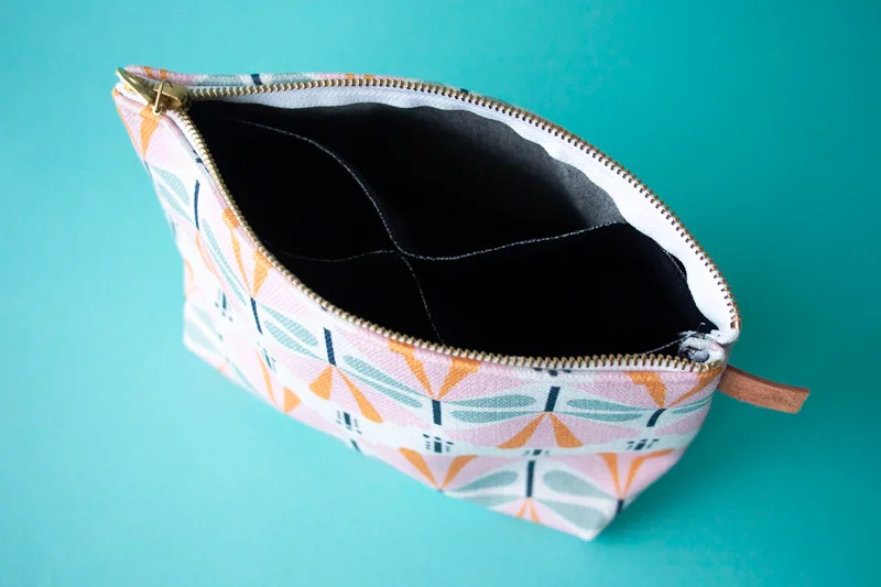 LEMONNI-Pouch-2210250.jpg