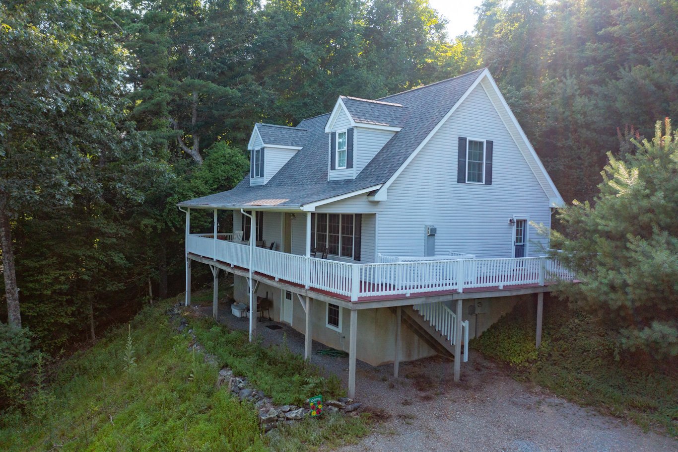 50-web-or-mls-197toddmountain-50_edited.jpg