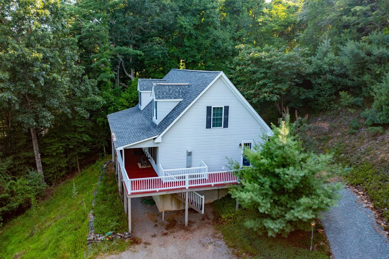 60-web-or-mls-197toddmountain-61_edited.jpg