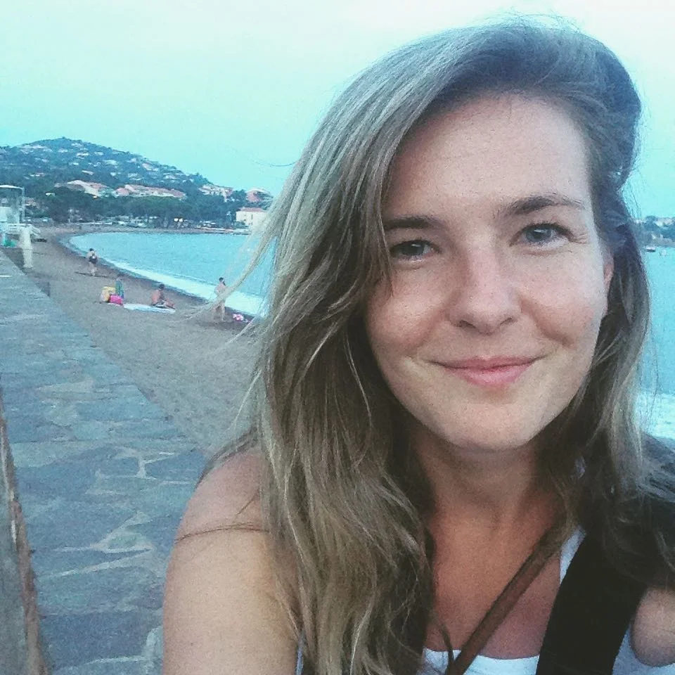 I remembered tonight that I pretty much am living the life ππ½ - I’m being paid to traveling around southern France with locals learning the language. How is this even happening π
. It’s 9:30pm and the sun has just set, I’m by the ocean, on the other side of the world. Such a happy girl- tres tres bien, it feels like I’m dreaming πππΌπ«π·ππ½π·ππ½ππ #grateful #justdoitalready (whatever it is you want) #kickinggoals #life #winning #agay #southfrance
