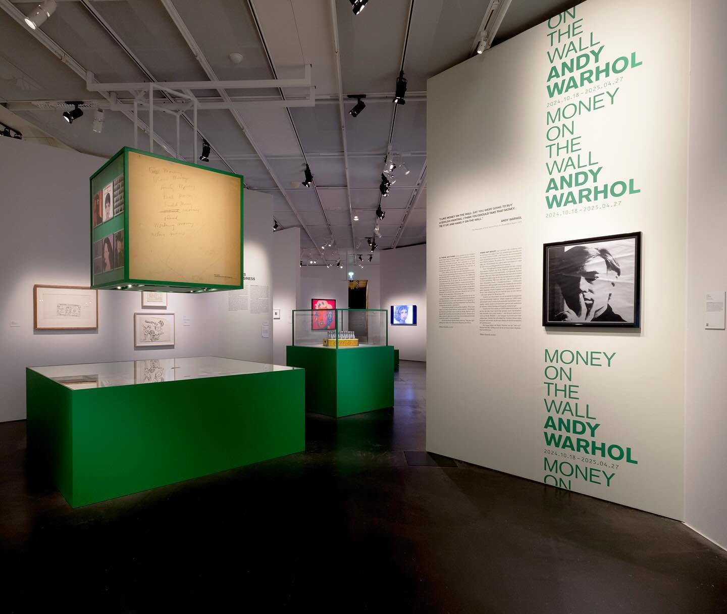 Savour the sweet taste of a Warhol exhibition🍸👨🏻&zwj;🦳

Spritmuseum&rsquo;s latest exhibition &ldquo;Money on the Wall: Andy Warhol&rdquo; hones in on a specific thematic of Warhols artistry, namely money. The exhibition delves deep into Warhol&r