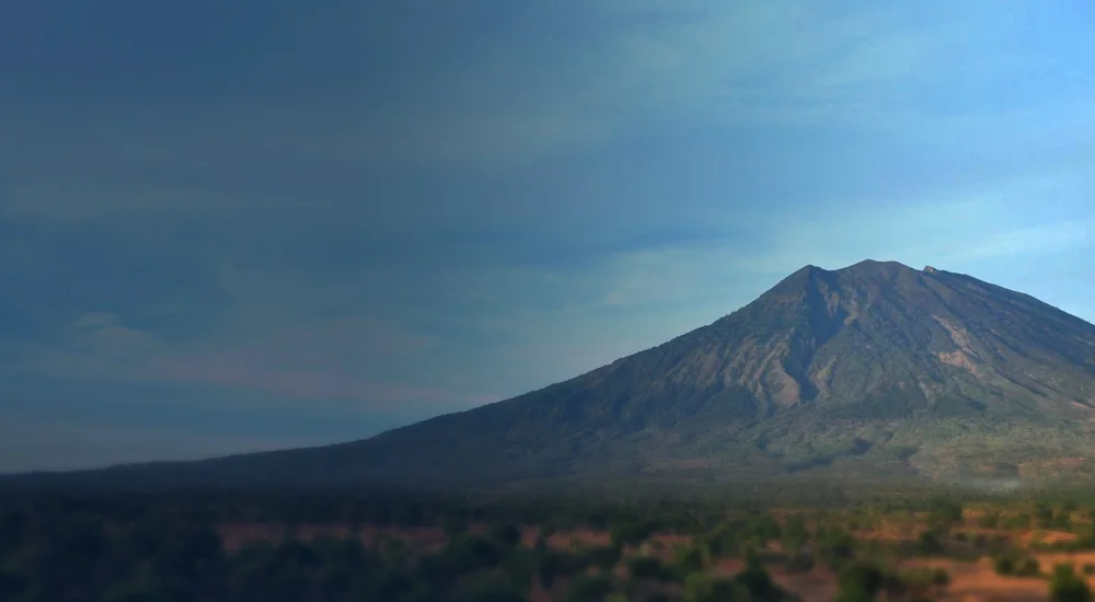 mountain-header.jpg