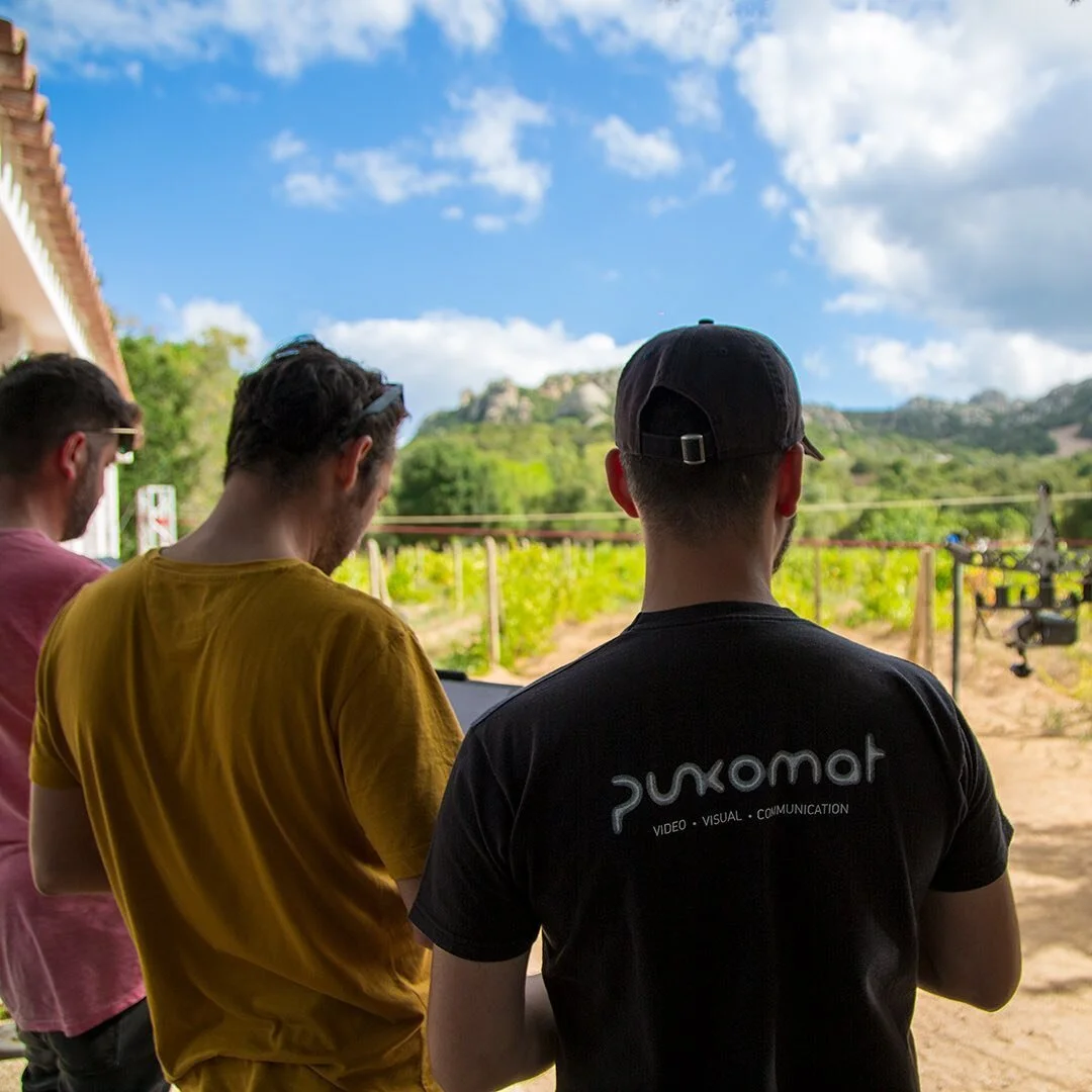 Mettere un drone sulla cablecam?
Fatto! 🎥
.
#cablecam #inspire2 #zenmusex7 #commercial #punkomat #punkomatproject #benvenutovermentino #setlife #dreamteam #punkomatlife