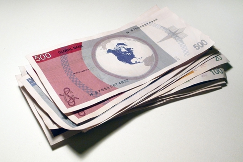 Global, 2010, 14.5 x 6.8 cm / more
