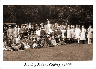 W SS Outing to Burnham Beeches 1923.jpg