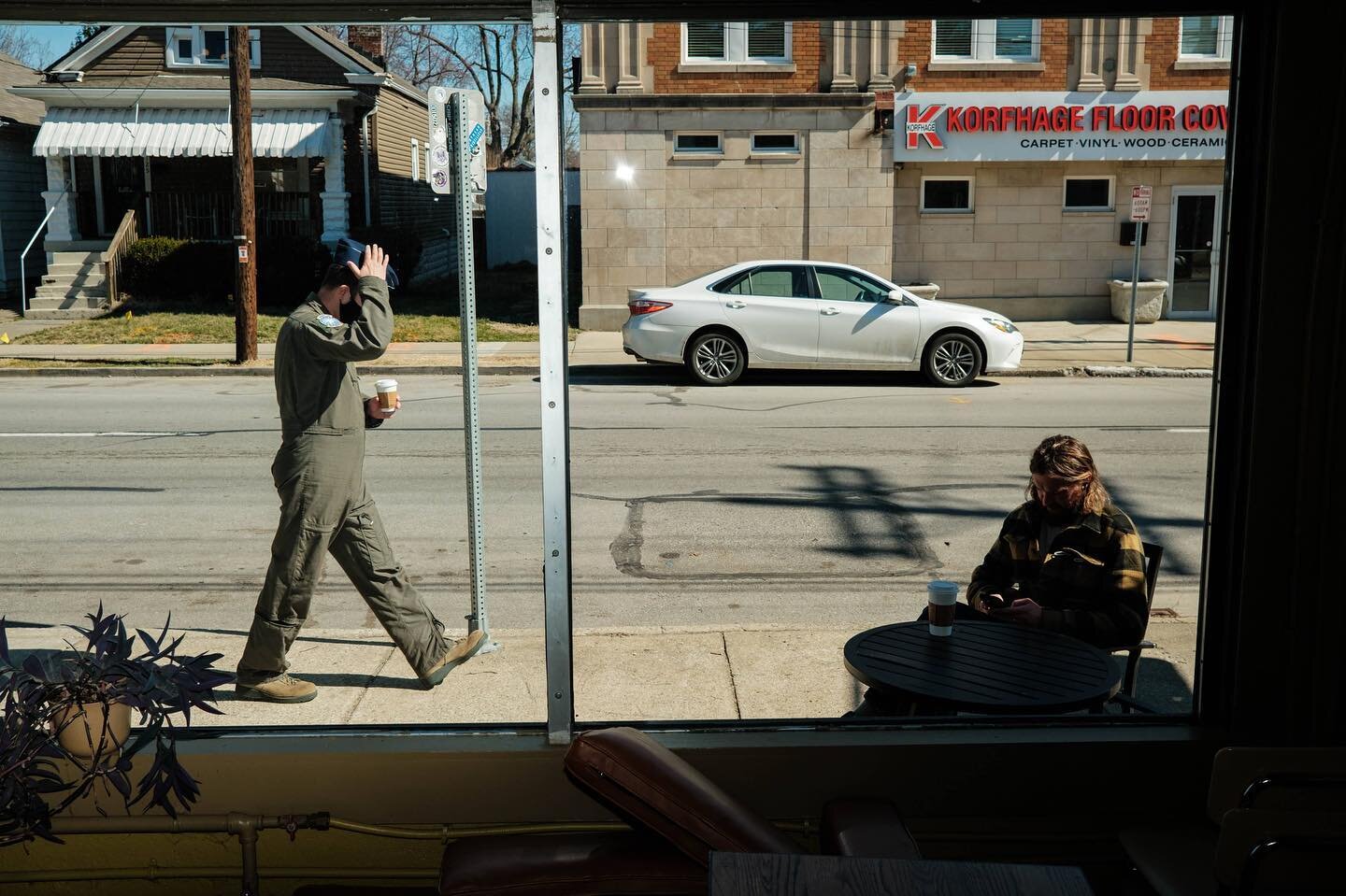 Adjustments, a series 

&bull;
&bull;
&bull;
#louisville #louisvillecoffee #gestures #headwear #people #common #humans #sunergos #sunergoscoffee