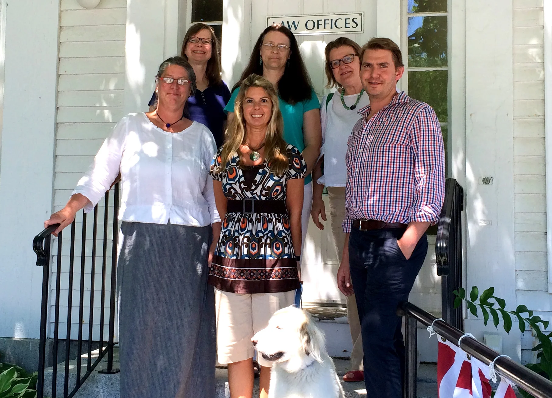 Our experienced and dedicated staff provides support for our work.
