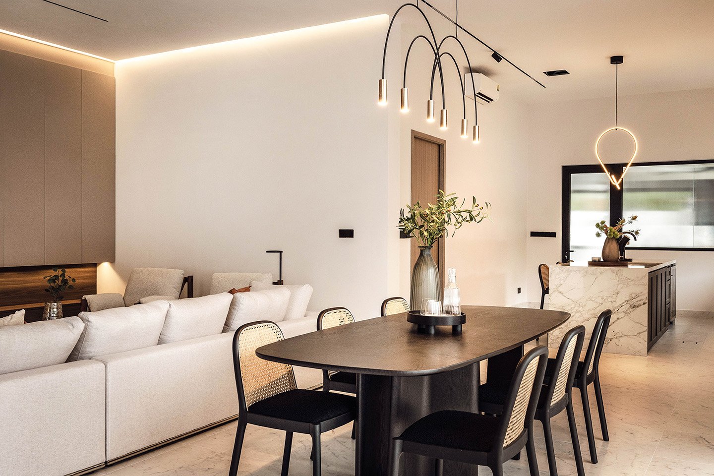 2300925_Livspace-268Bs.jpg