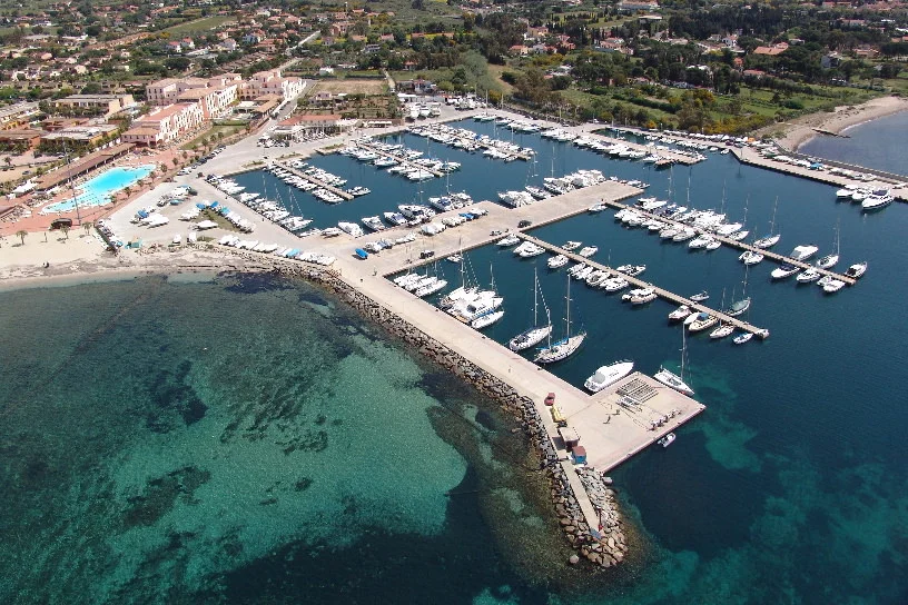 Marina di Capitana 28.jpg