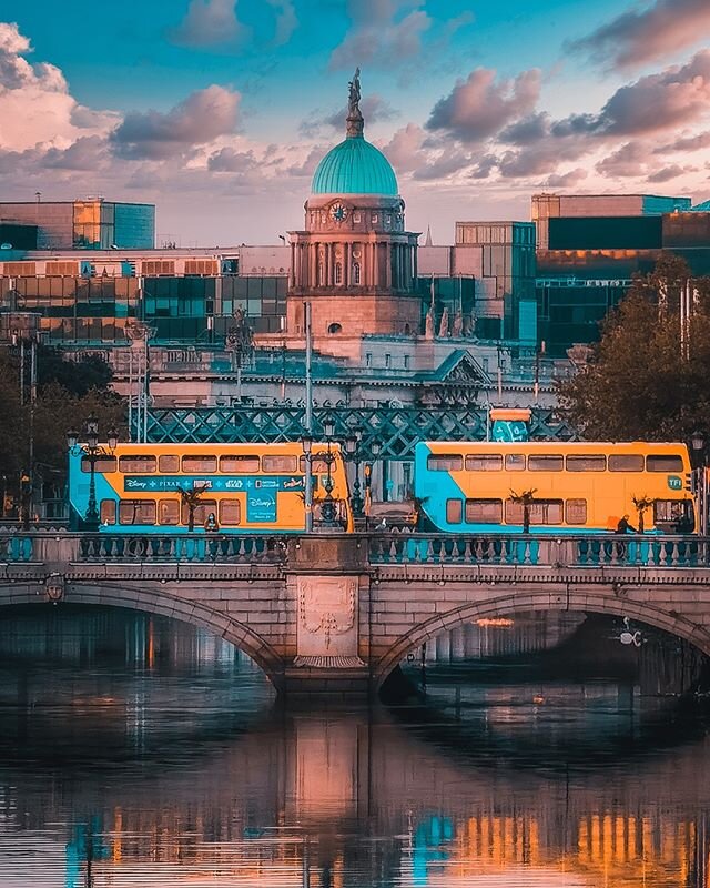 View 📸⁠
on ⁠
O'Connell Bridge with the Custom House and the IFSC district in the background at Golden Hour 😍🌅⁠
⁠
That must be one of my favourite photos taken with the #HuaweiP40Pro lately.📲⁠
.⁠
.⁠
.⁠
.⁠
.⁠
.⁠
.⁠
.⁠
.⁠
.⁠
.⁠
.⁠
.⁠
.⁠
.⁠
.⁠
#loved